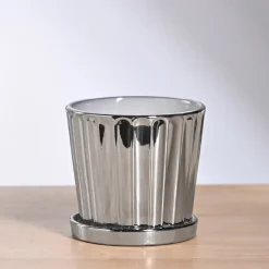 Fluted ceramic pot- 5 inch