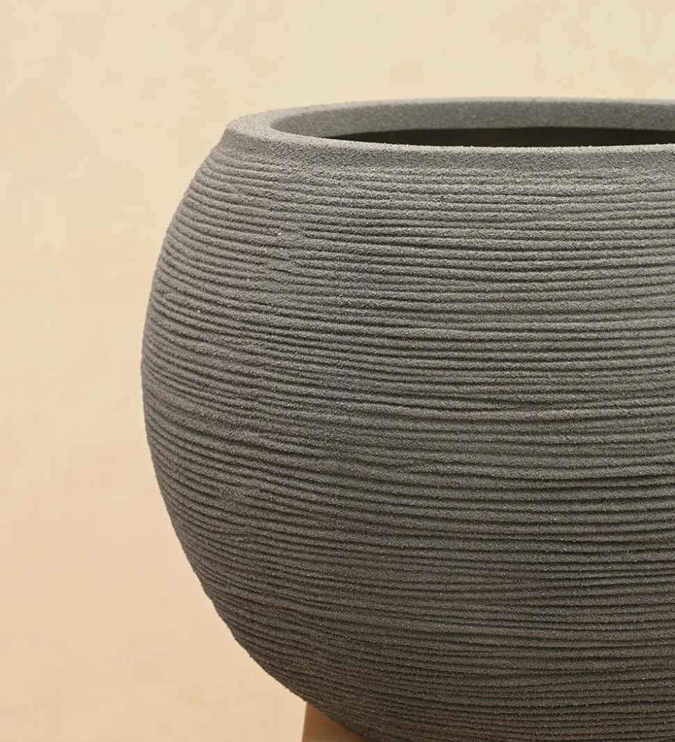 Rib Bowl Planter