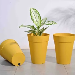 Rome Plastic Planter