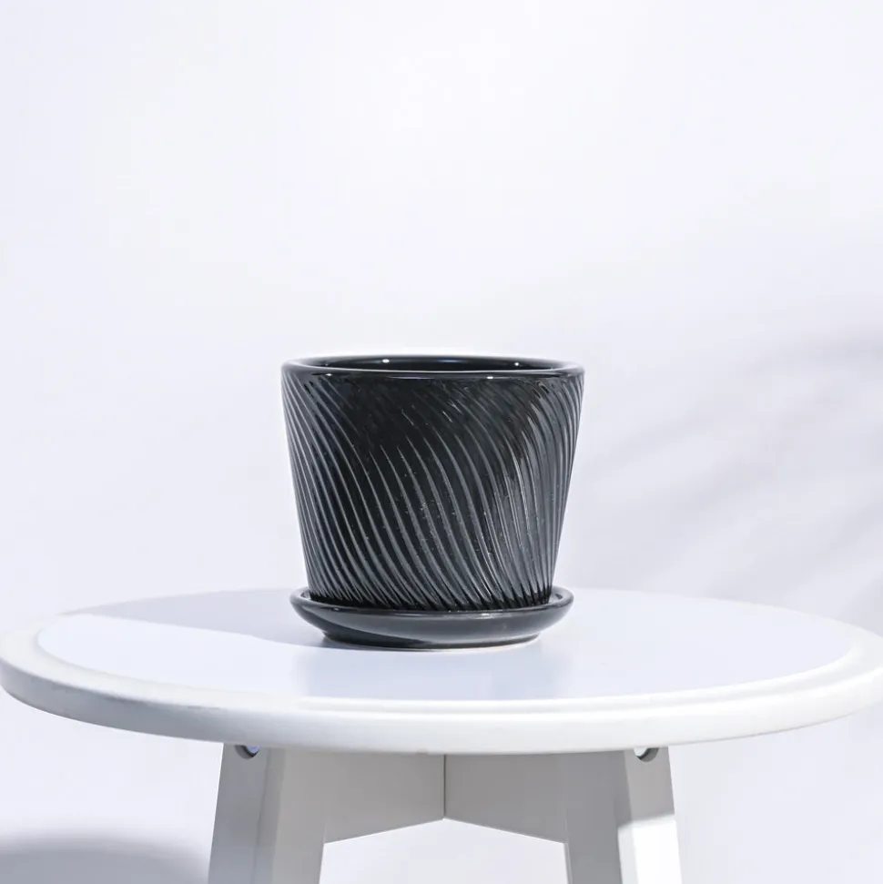 Spiro Ceramic Pot